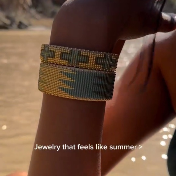 Etkie Beaded Cuff. Small Torian - Picture 4 of 6